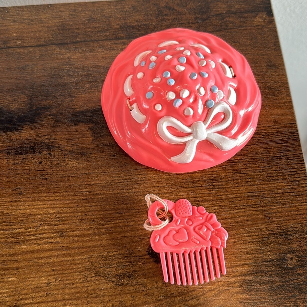 Vintage Tonka Cupcake Doll Gum Drop Sweet Treat pink Replacement Hat + comb